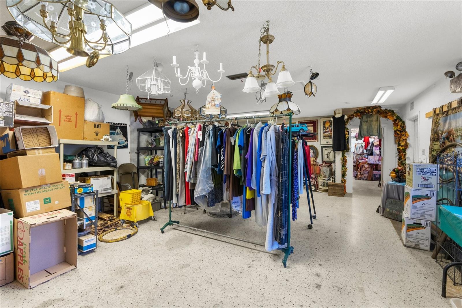 NORTH BROOK - Commercial Sale