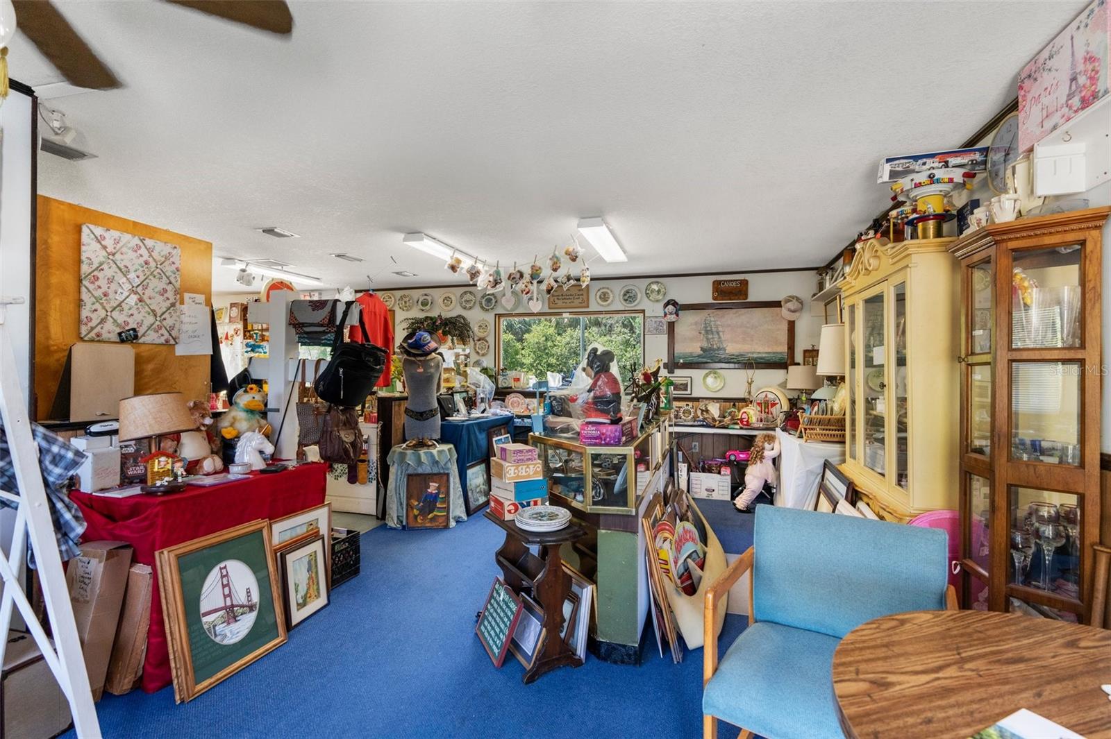 NORTH BROOK - Commercial Sale