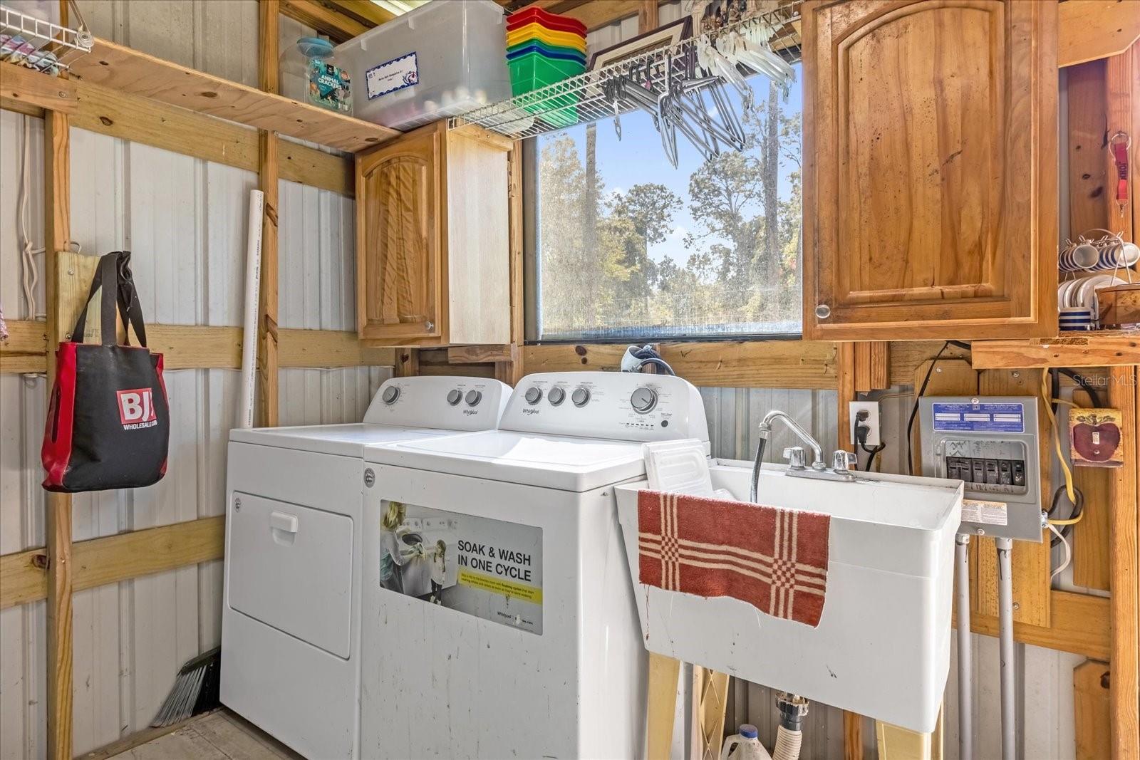 RAINBOW PARK - Residential