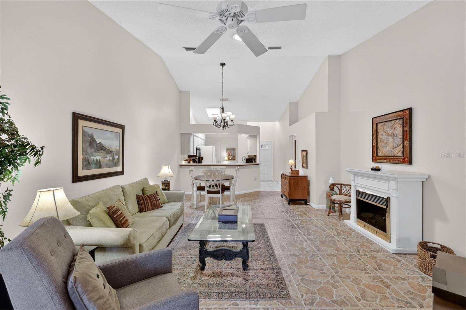 HIGHLAND LAKES PH 01 - Residential