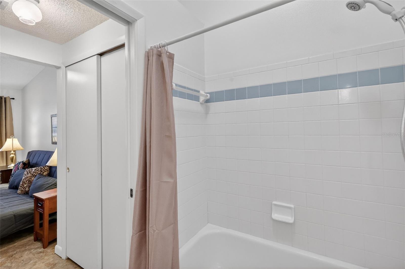 HIGHLAND LAKES PH 01 - Residential