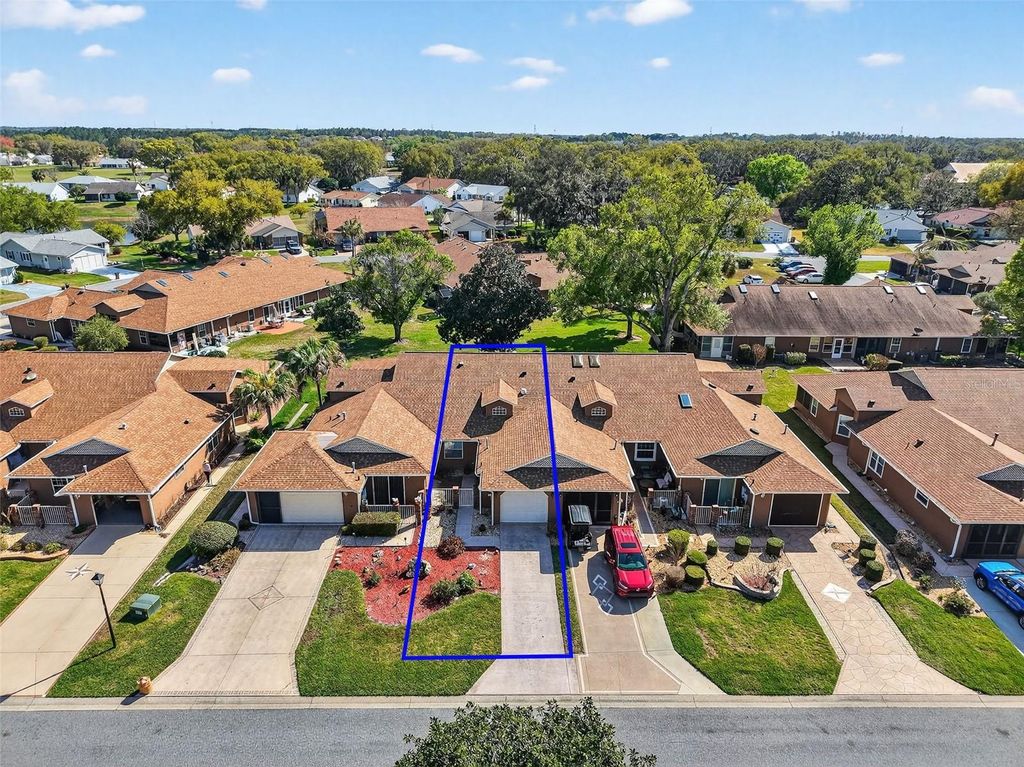 Photo of 5506 Rosewall Circle, Leesburg, FL 34748 (MLS # G5109270)