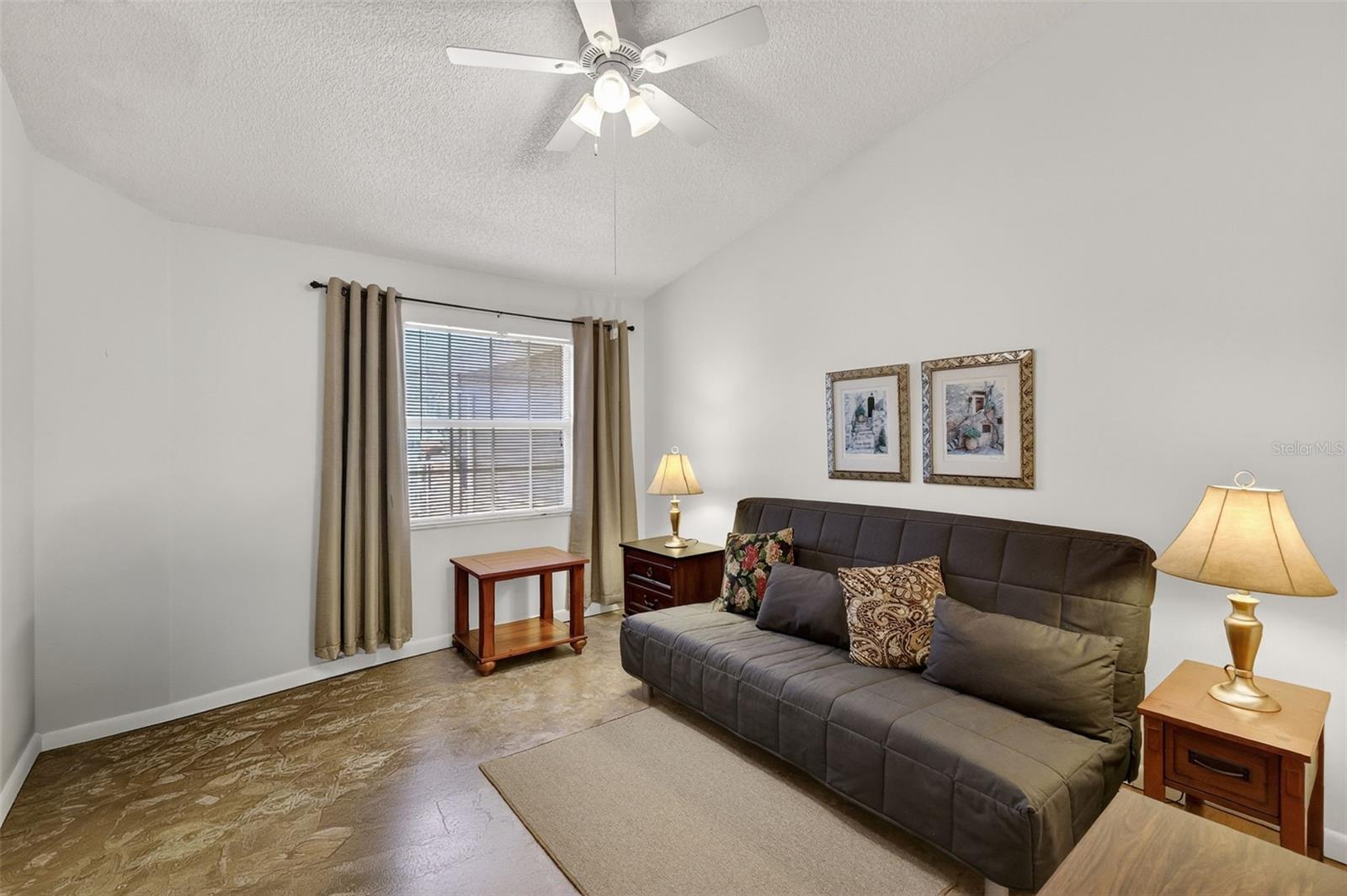 HIGHLAND LAKES PH 01 - Residential