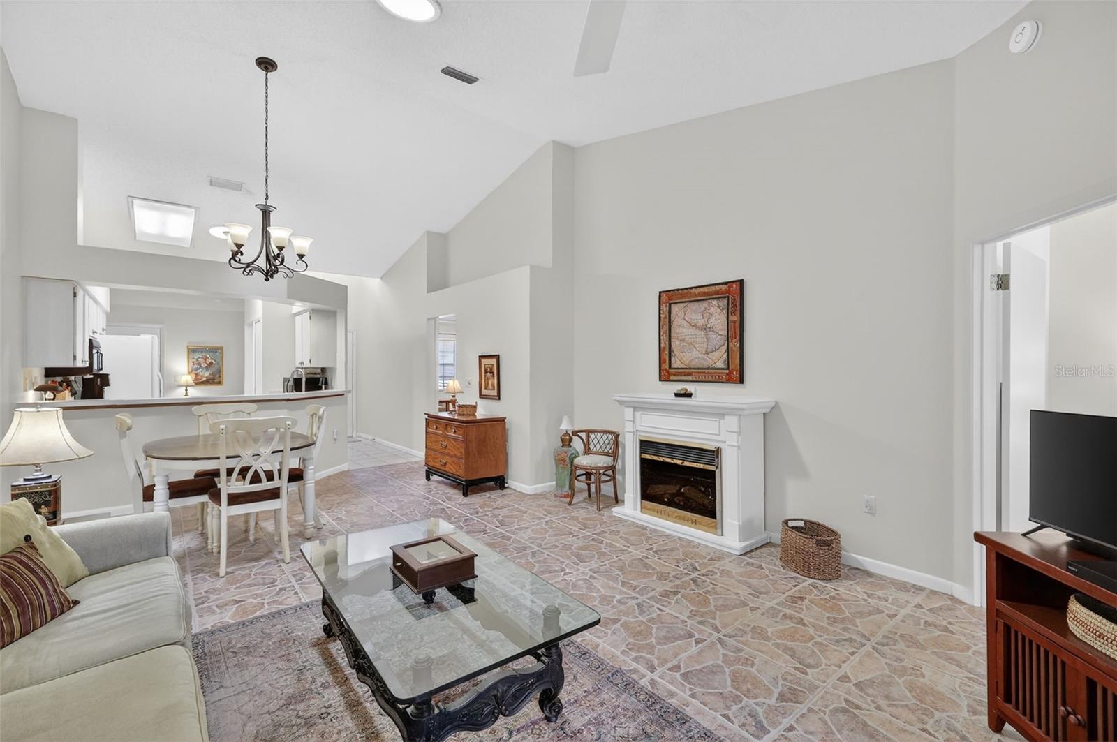 HIGHLAND LAKES PH 01 - Residential