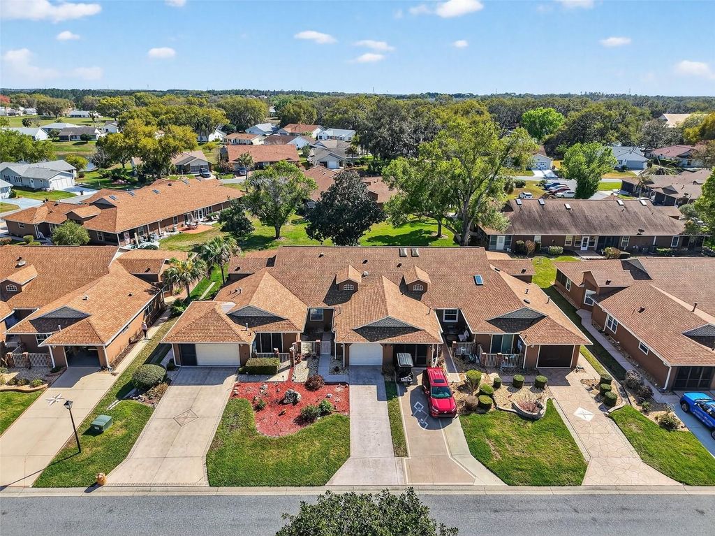 Photo of 5506 Rosewall Circle, Leesburg, FL 34748 (MLS # G5109270)