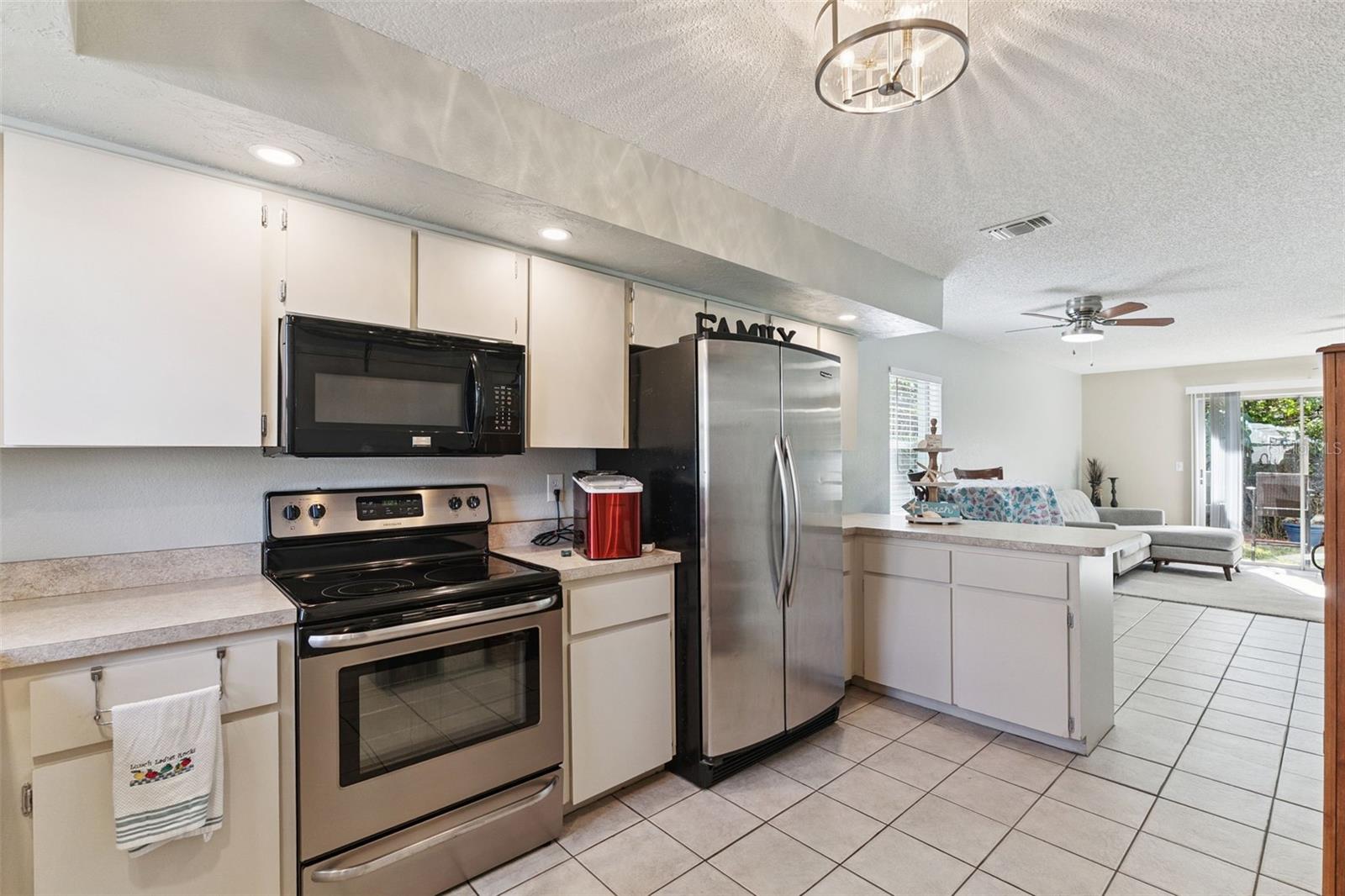 VILLAS AT RIVER OAKS - Residential