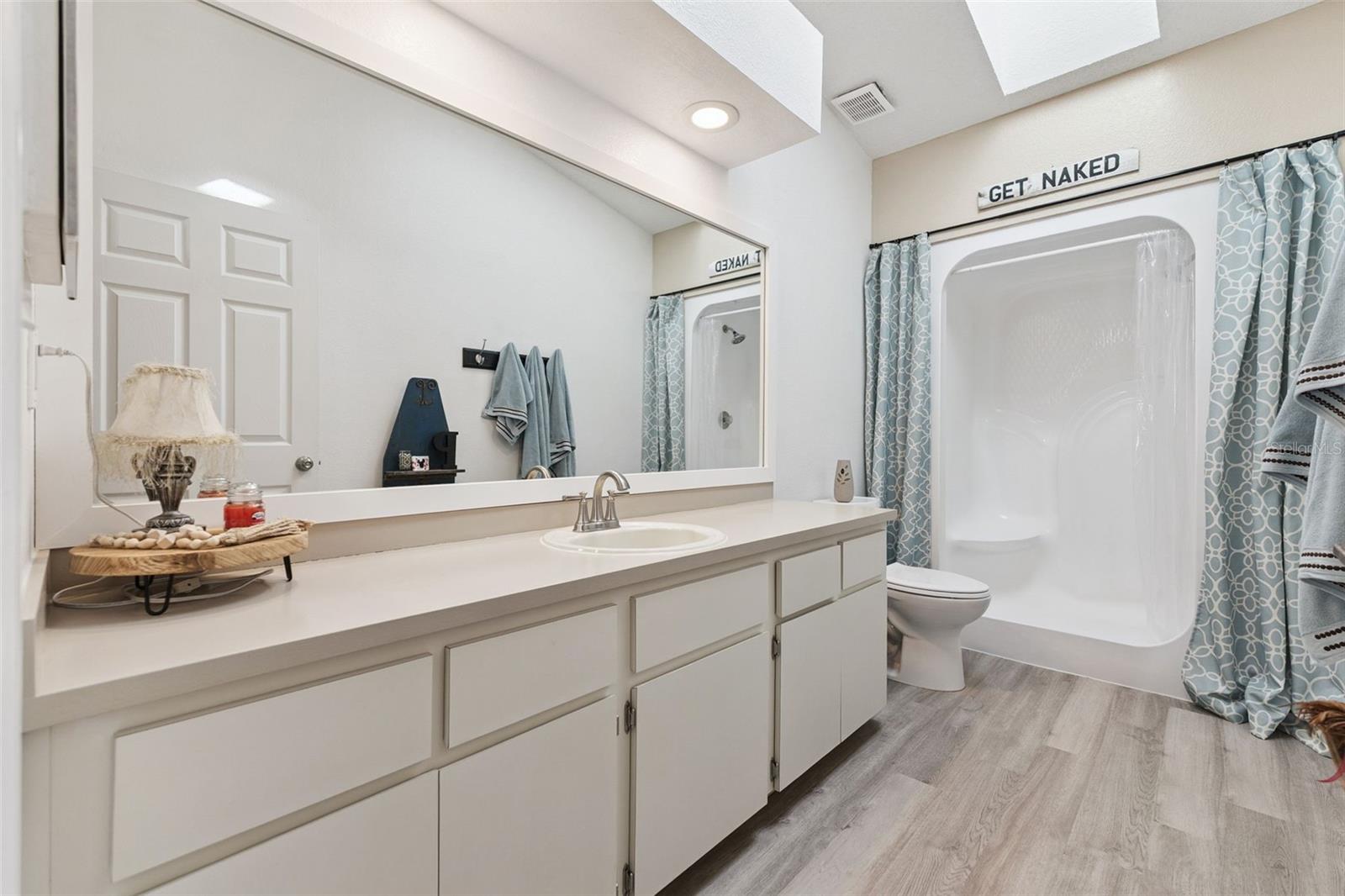 VILLAS AT RIVER OAKS - Residential