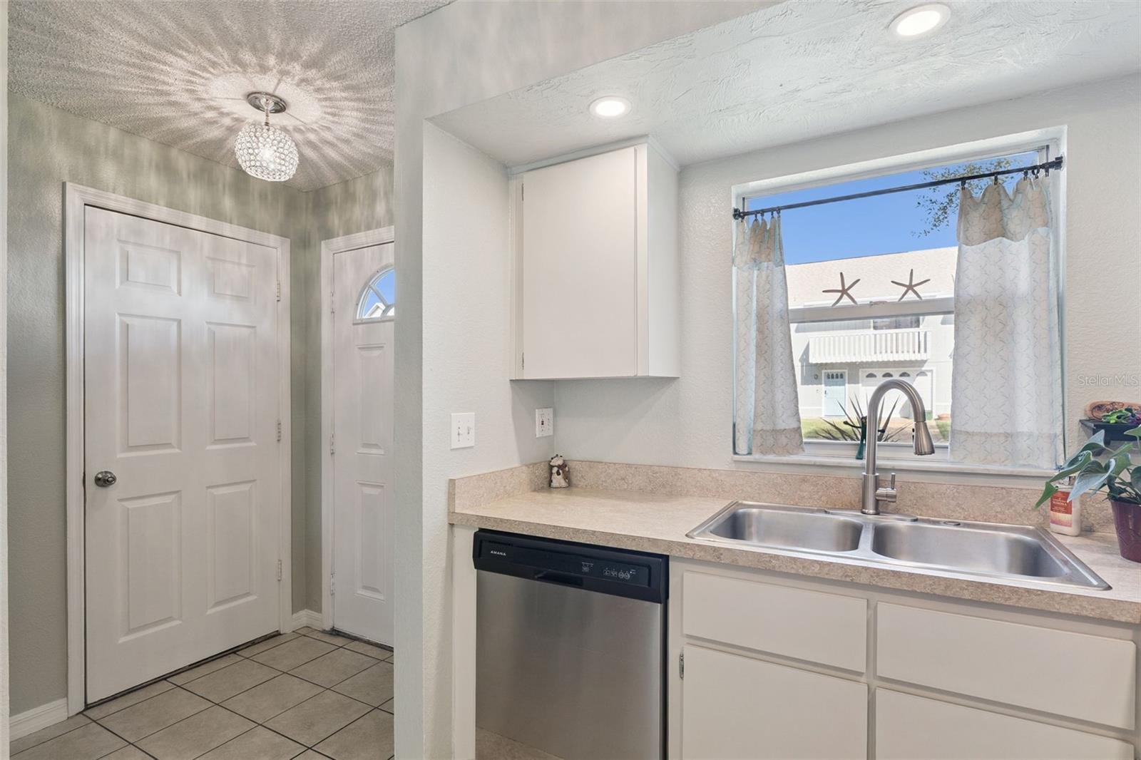 VILLAS AT RIVER OAKS - Residential