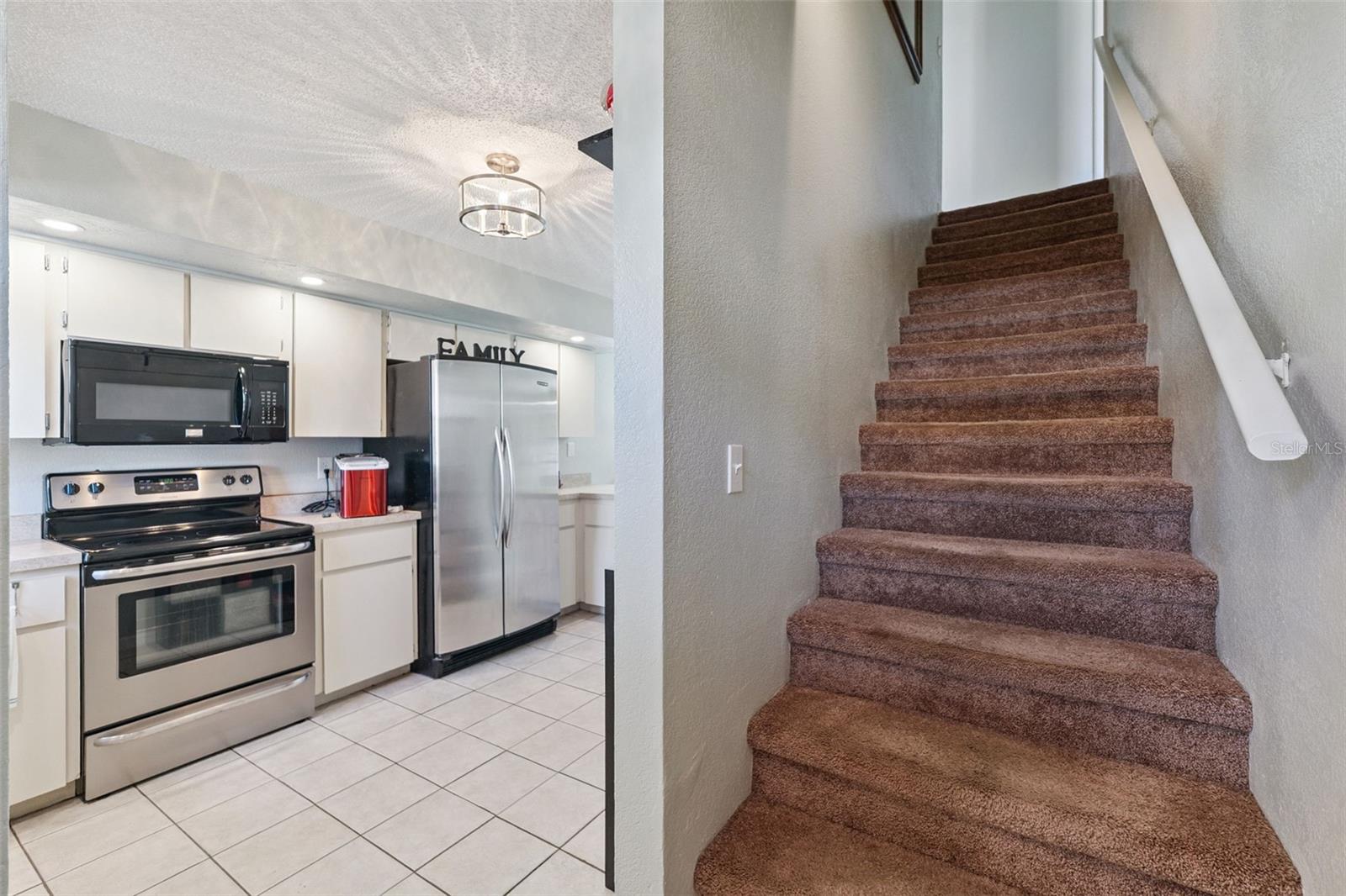 VILLAS AT RIVER OAKS - Residential