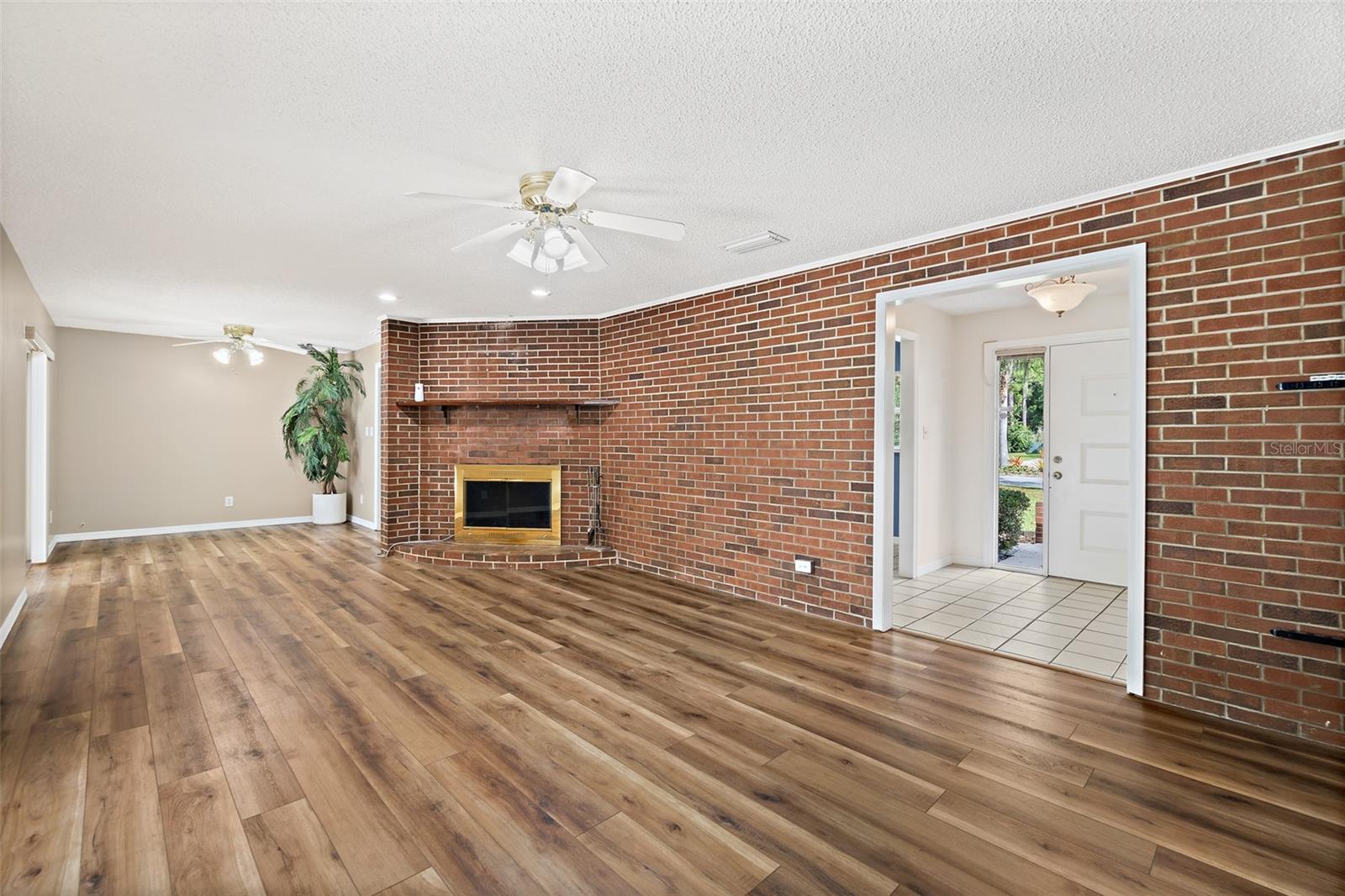 DALEHURST PINES - Residential