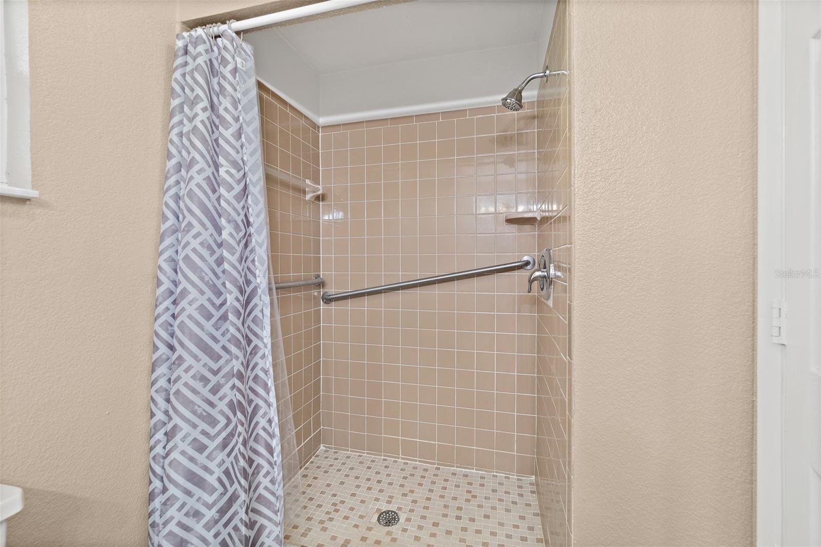 DALEHURST PINES - Residential