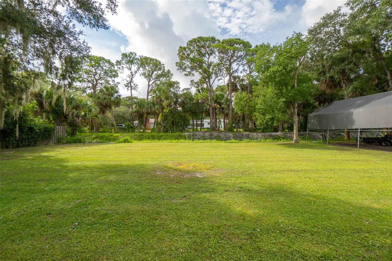 DALEHURST PINES - Residential