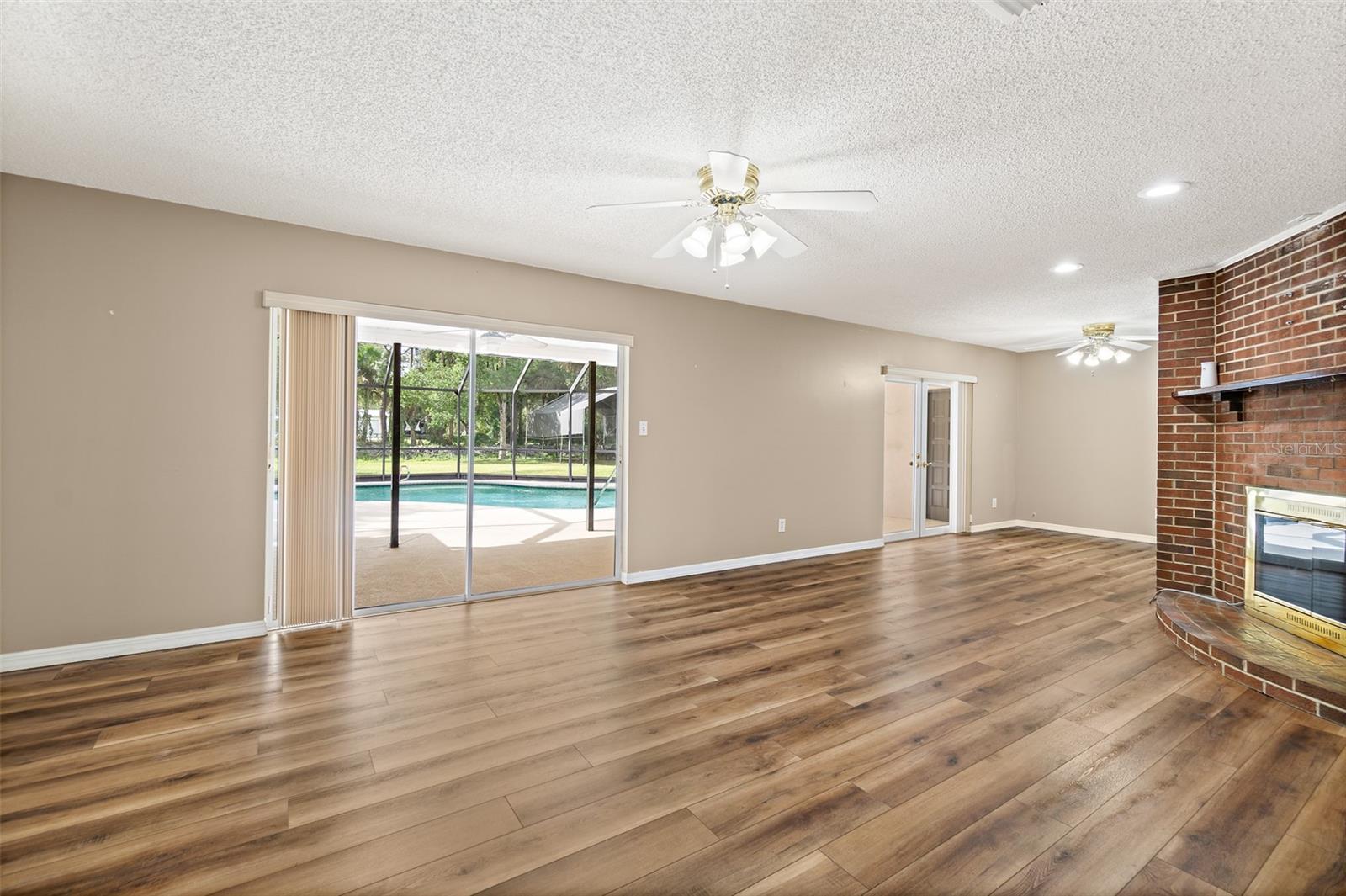 5011 DALEHURST DRIVE