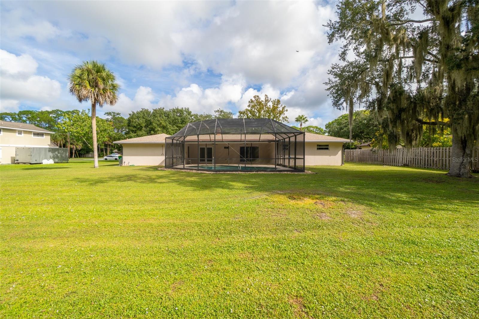 DALEHURST PINES - Residential