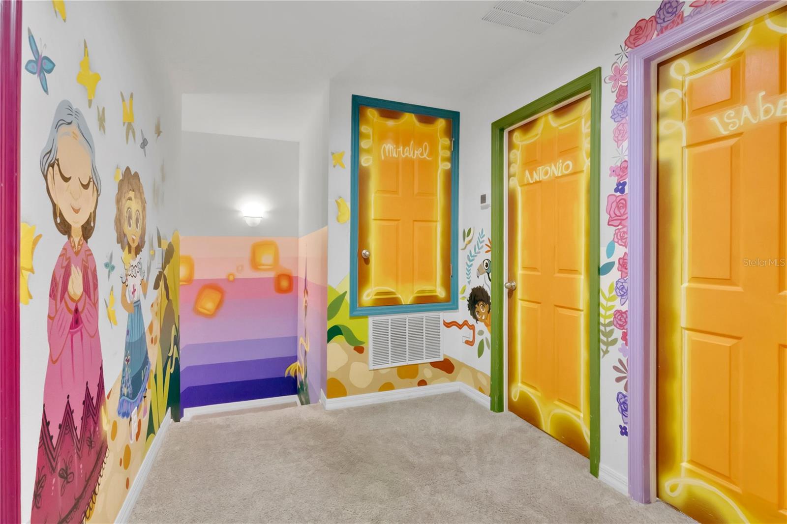 ENCANTADA PH 2 - Residential