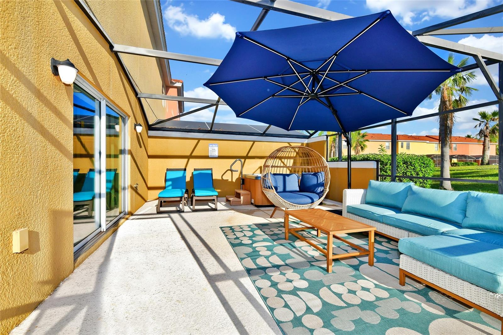 ENCANTADA PH 2 - Residential