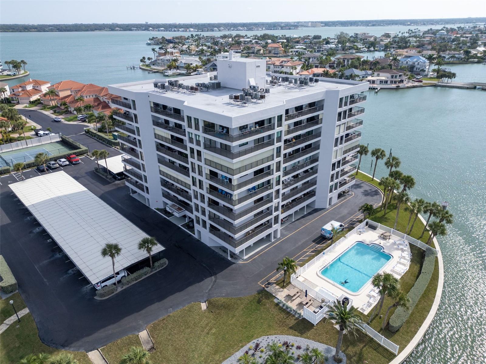 HARBORAGE CONDO BELLEAIR BEACH - Residential
