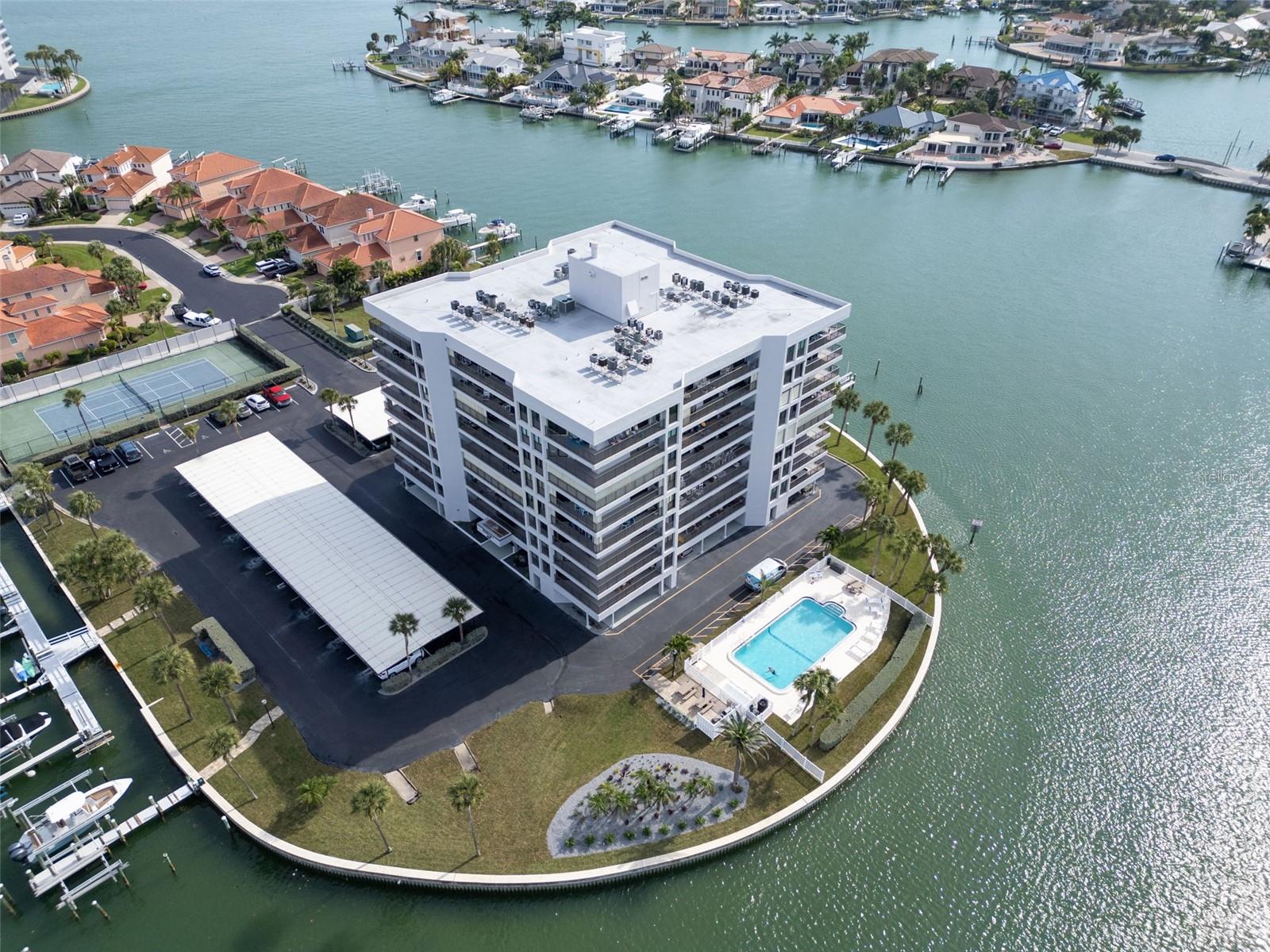 HARBORAGE CONDO BELLEAIR BEACH - Residential