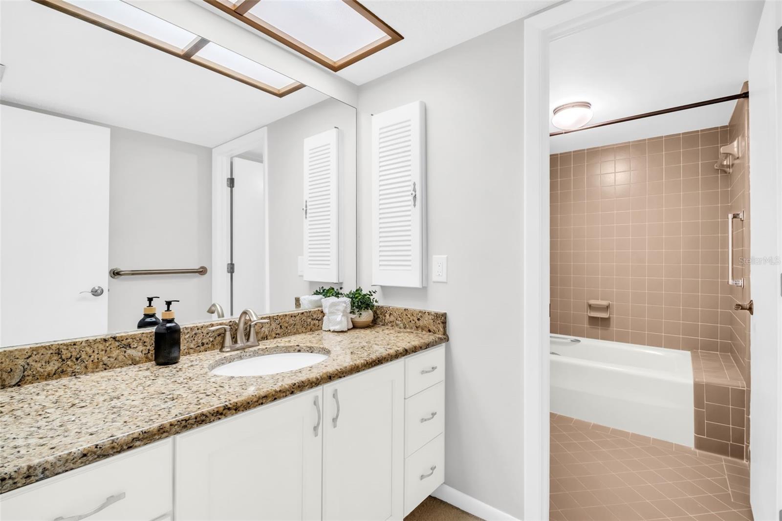 HARBORAGE CONDO BELLEAIR BEACH - Residential