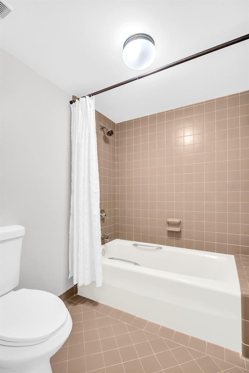 HARBORAGE CONDO BELLEAIR BEACH - Residential