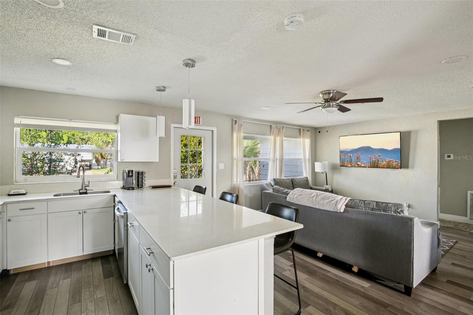 APOLLO BEACH UNIT ONE PT ONE - Residential