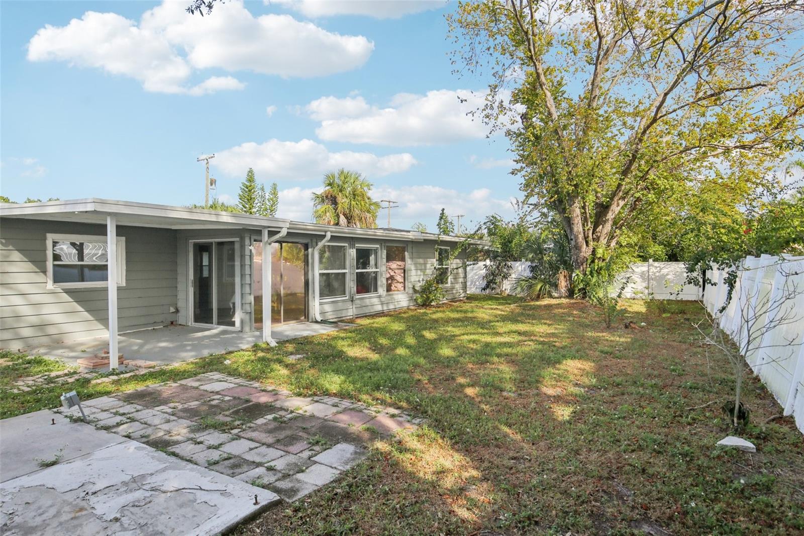 APOLLO BEACH UNIT ONE PT ONE - Residential