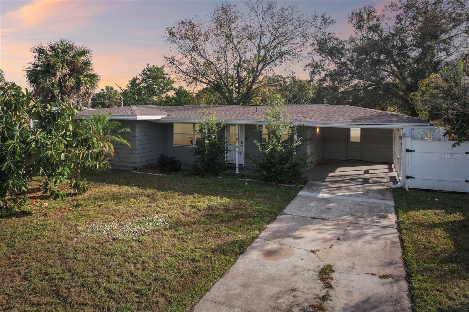 APOLLO BEACH UNIT ONE PT ONE - Residential