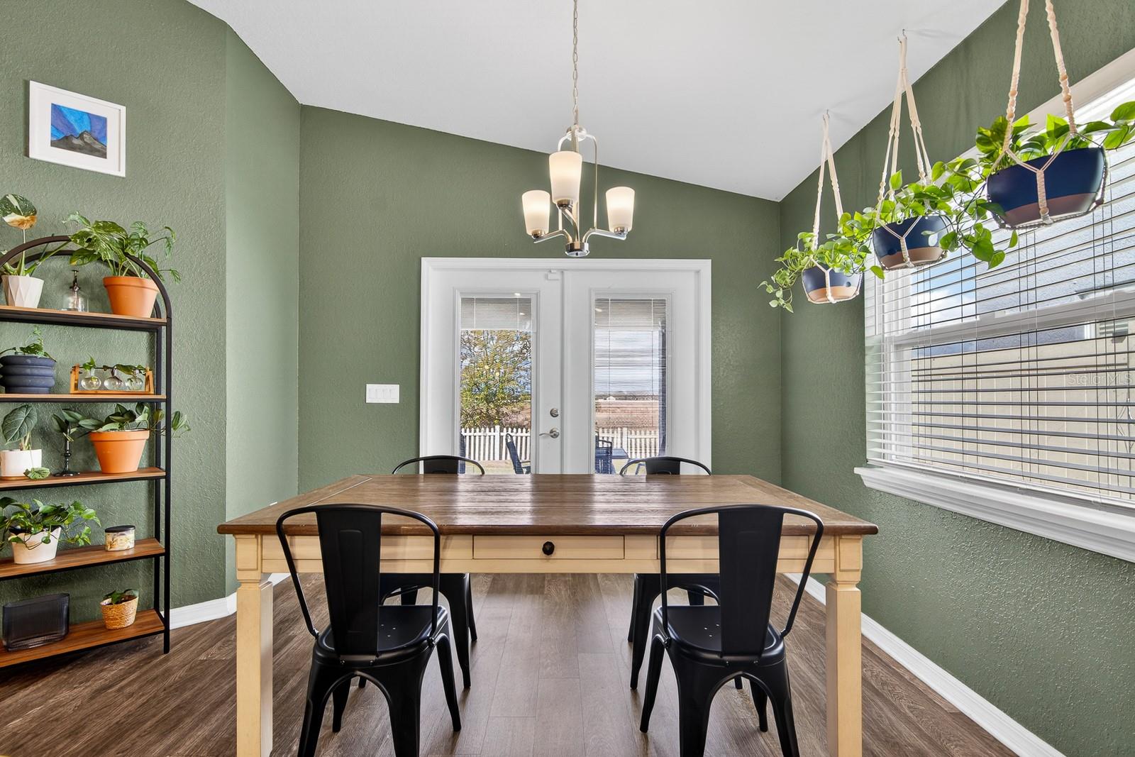 RIDGEWOOD WEST - Residential