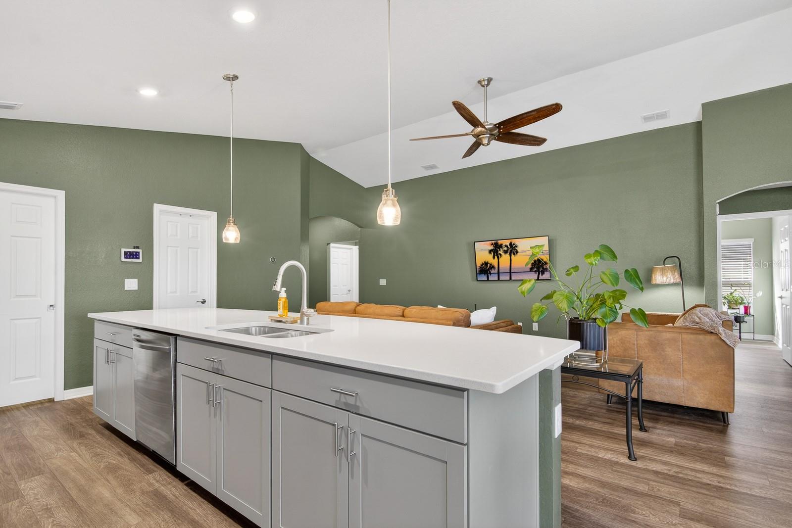 RIDGEWOOD WEST - Residential