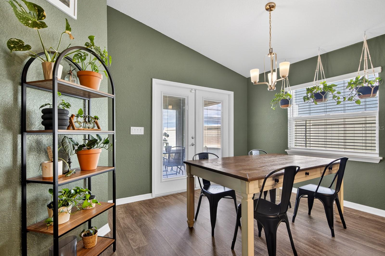 RIDGEWOOD WEST - Residential