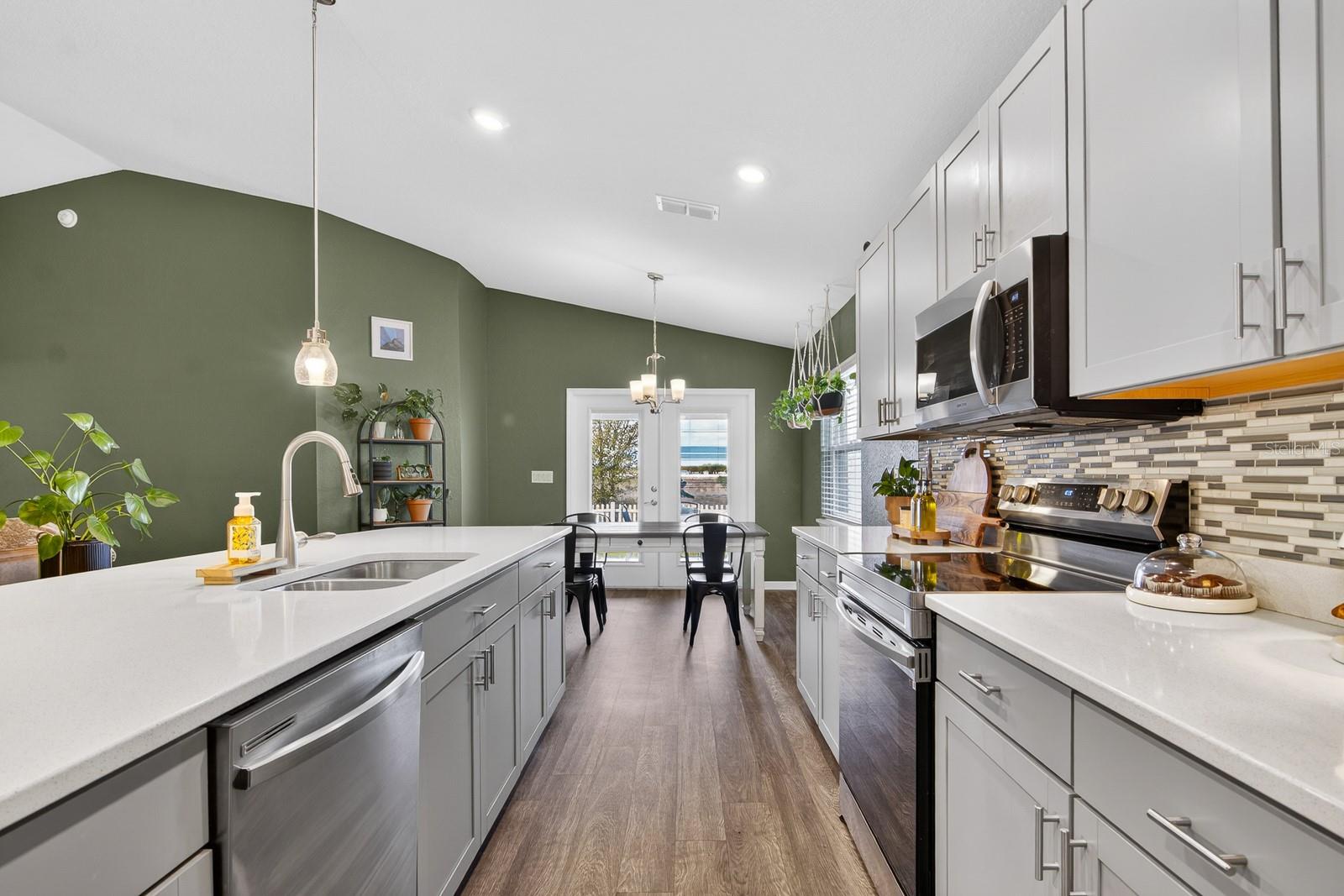 RIDGEWOOD WEST - Residential