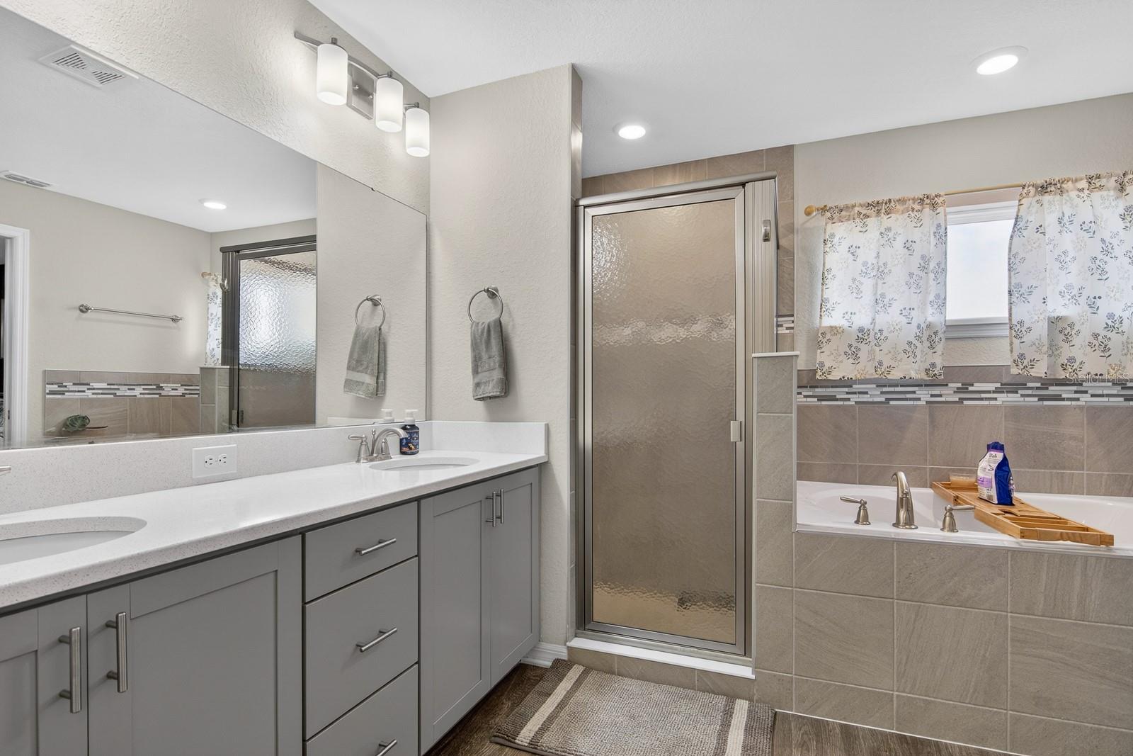 RIDGEWOOD WEST - Residential