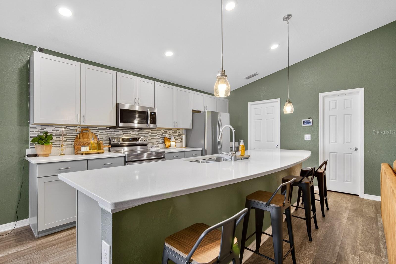 RIDGEWOOD WEST - Residential