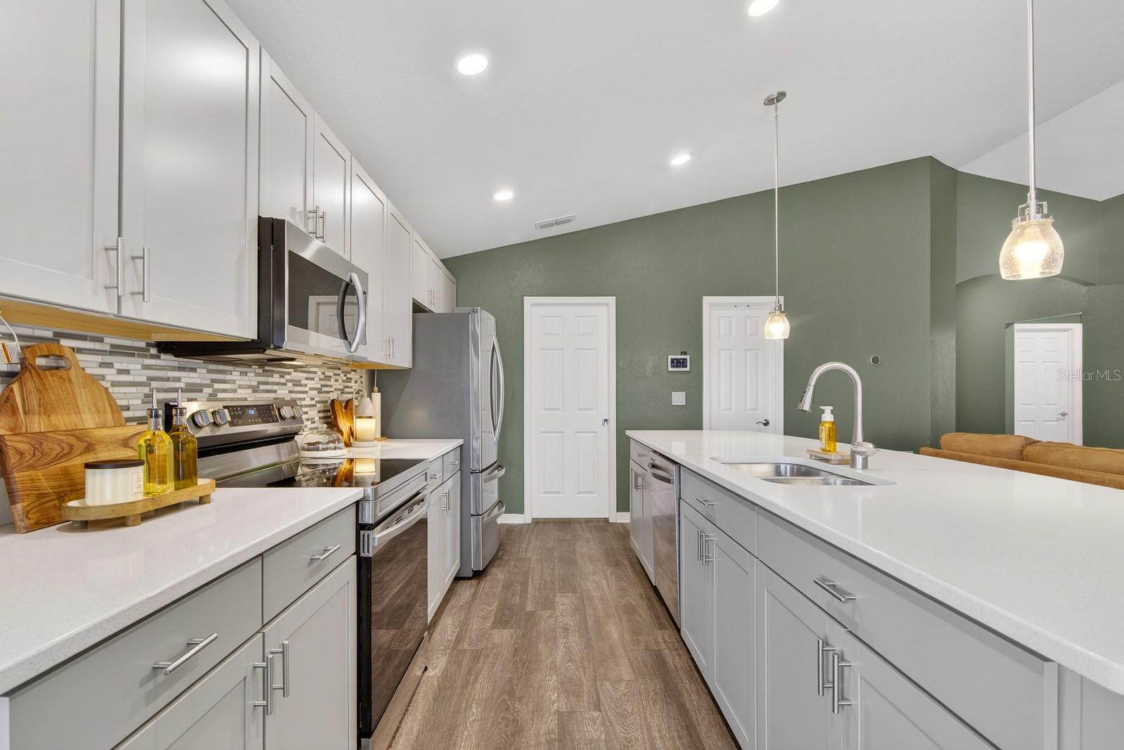 RIDGEWOOD WEST - Residential