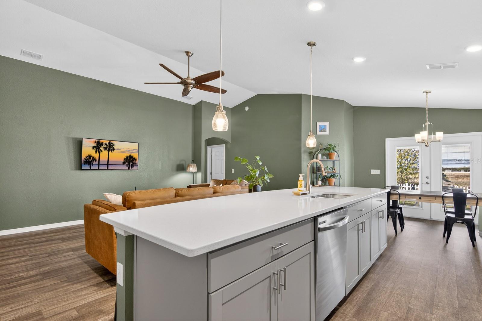 RIDGEWOOD WEST - Residential