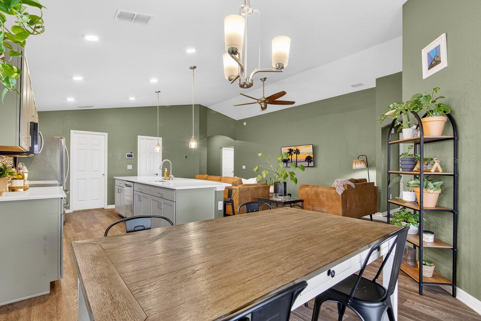 RIDGEWOOD WEST - Residential