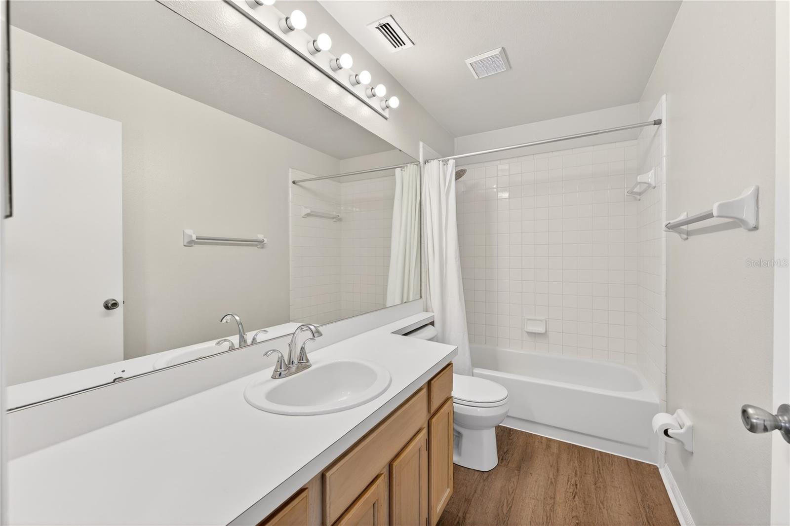 ISLAND COVE VILLAS PH 2 - Residential