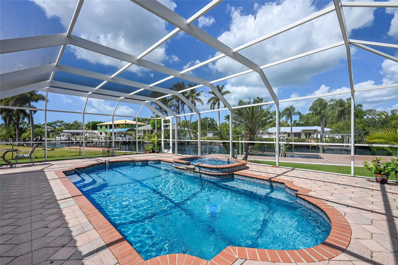 REPLAT OF BONAIRE BAYOU - Residential