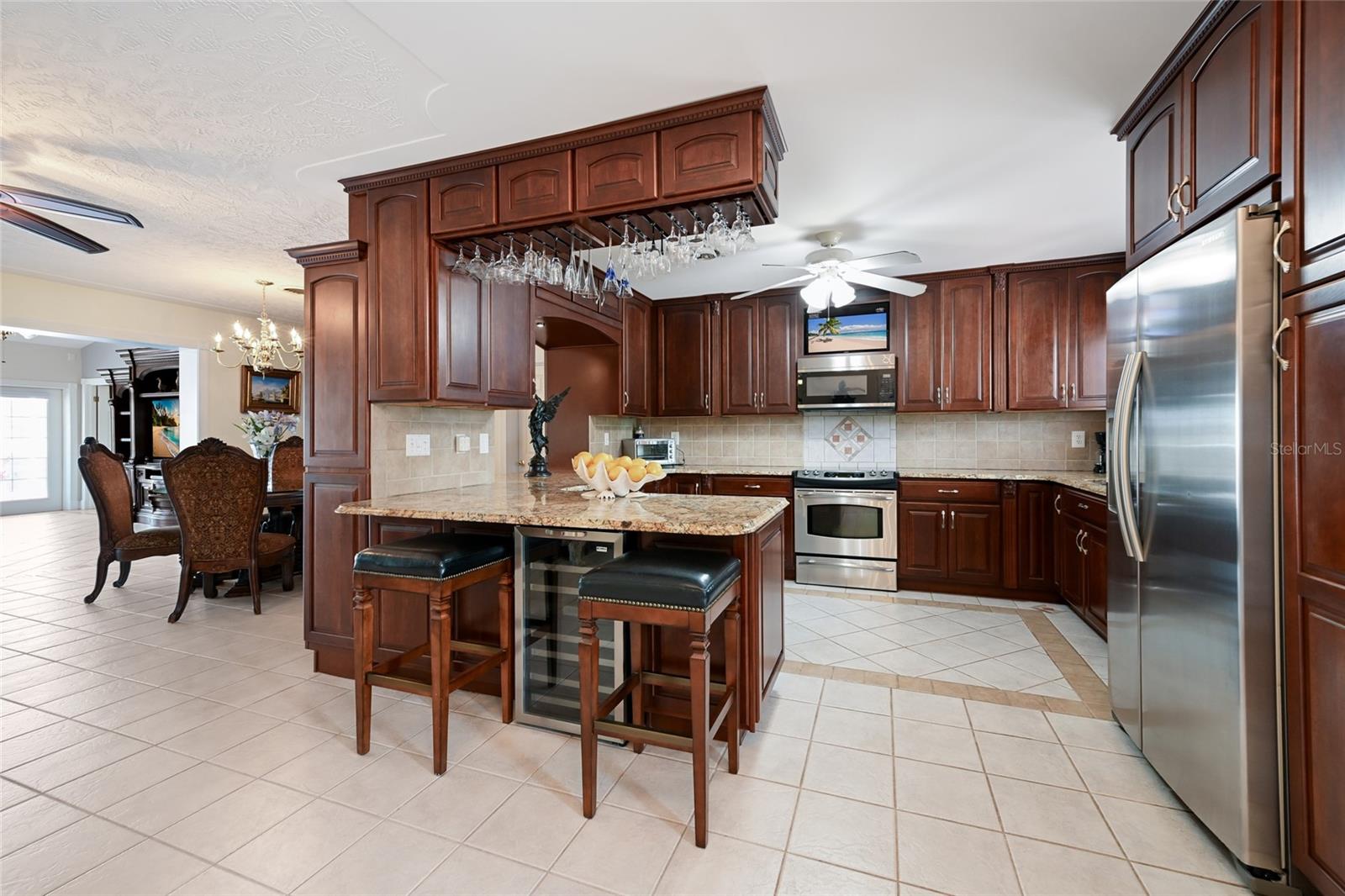 REPLAT OF BONAIRE BAYOU - Residential