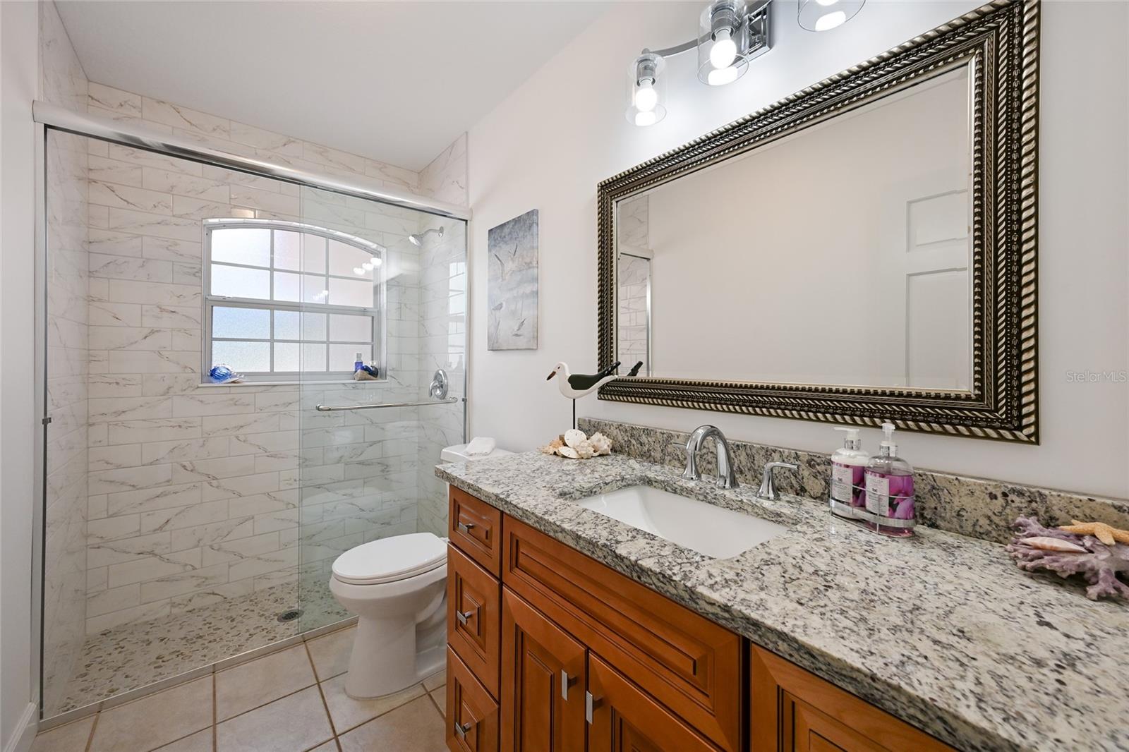 REPLAT OF BONAIRE BAYOU - Residential