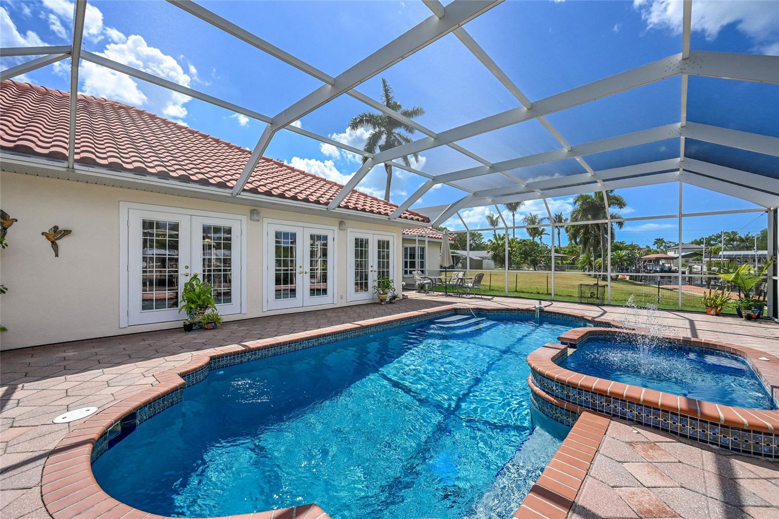 REPLAT OF BONAIRE BAYOU - Residential