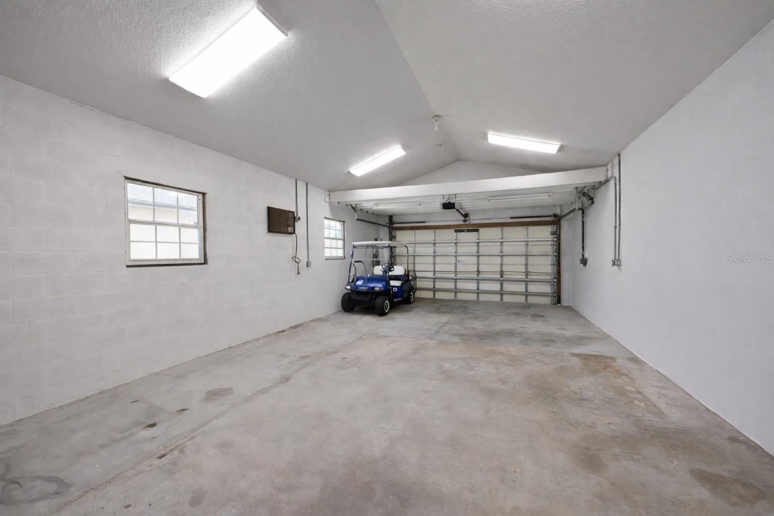 REPLAT OF BONAIRE BAYOU - Residential