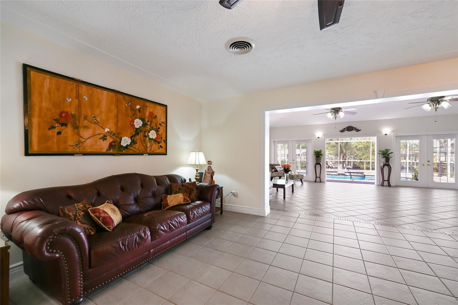 REPLAT OF BONAIRE BAYOU - Residential