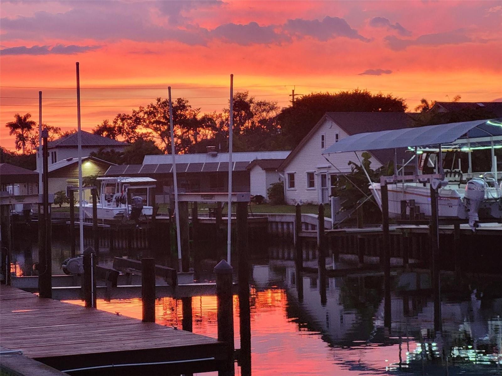 REPLAT OF BONAIRE BAYOU - Residential