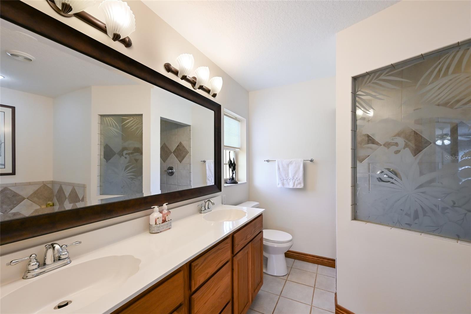 REPLAT OF BONAIRE BAYOU - Residential