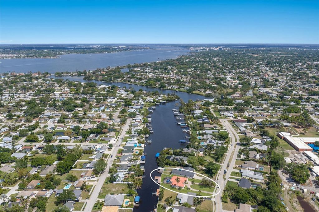 Photo of 6912 7th Avenue Boulevard NW, Bradenton, FL 34209 (MLS # A4687795)