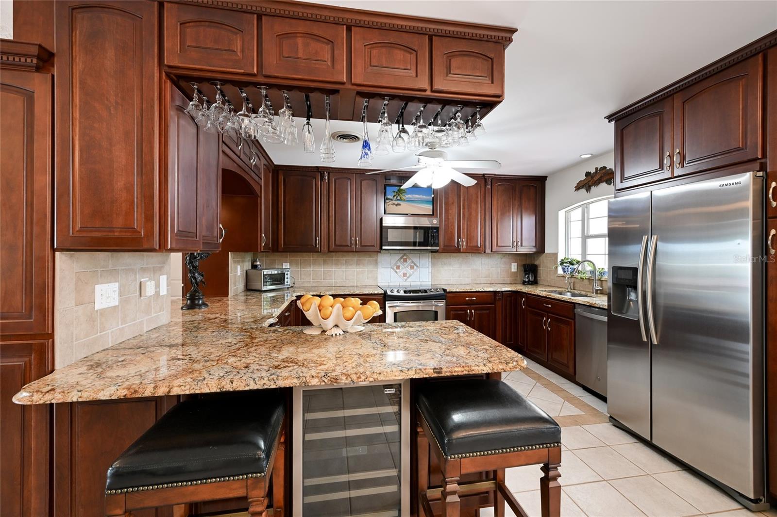 REPLAT OF BONAIRE BAYOU - Residential