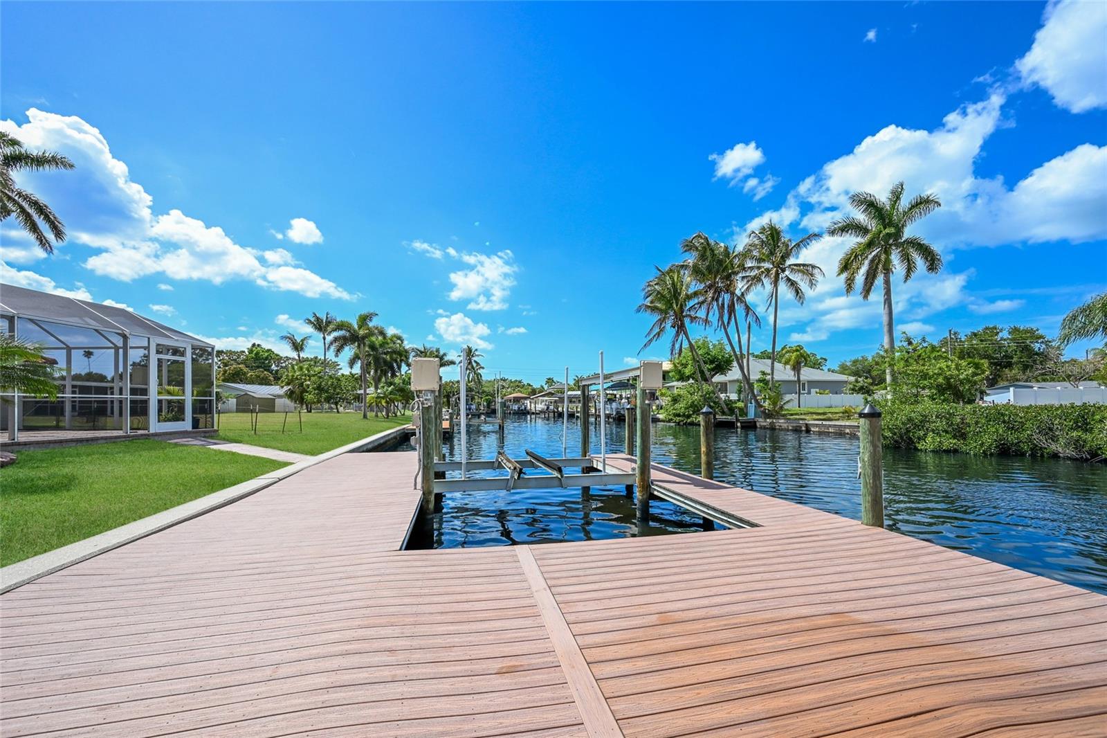 REPLAT OF BONAIRE BAYOU - Residential