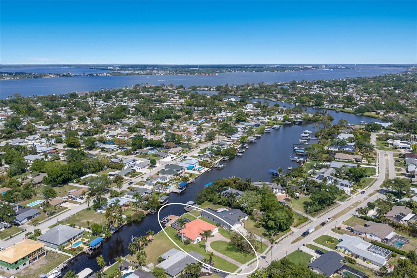 REPLAT OF BONAIRE BAYOU - Residential