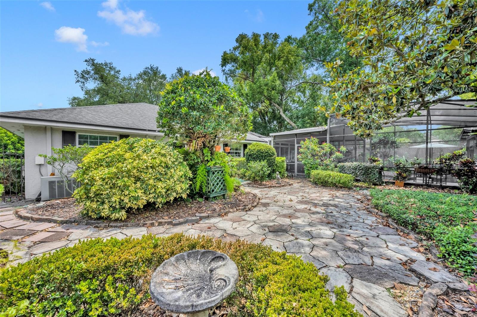 1441 SUNNYSIDE DRIVE